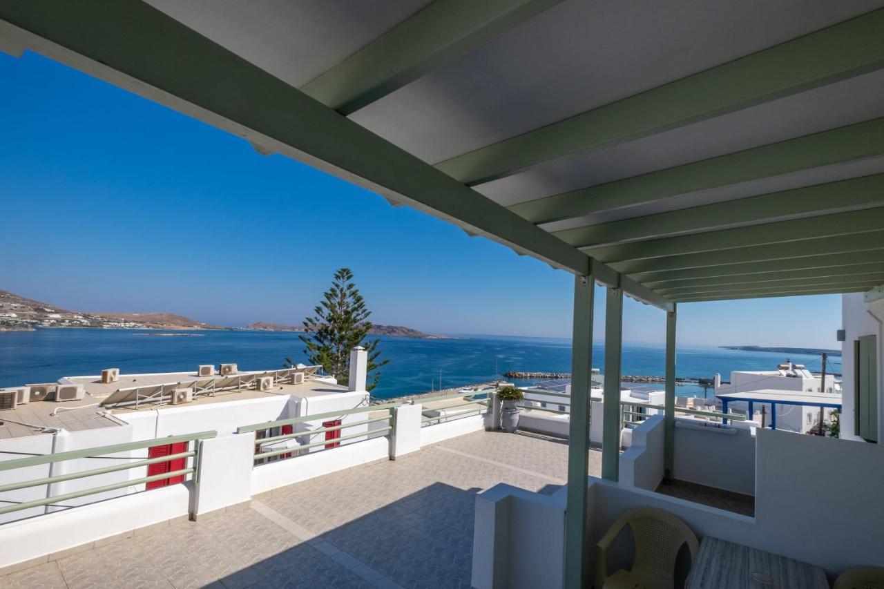 Lorenzo Studios&Suites Paros Naoussa Esterno foto